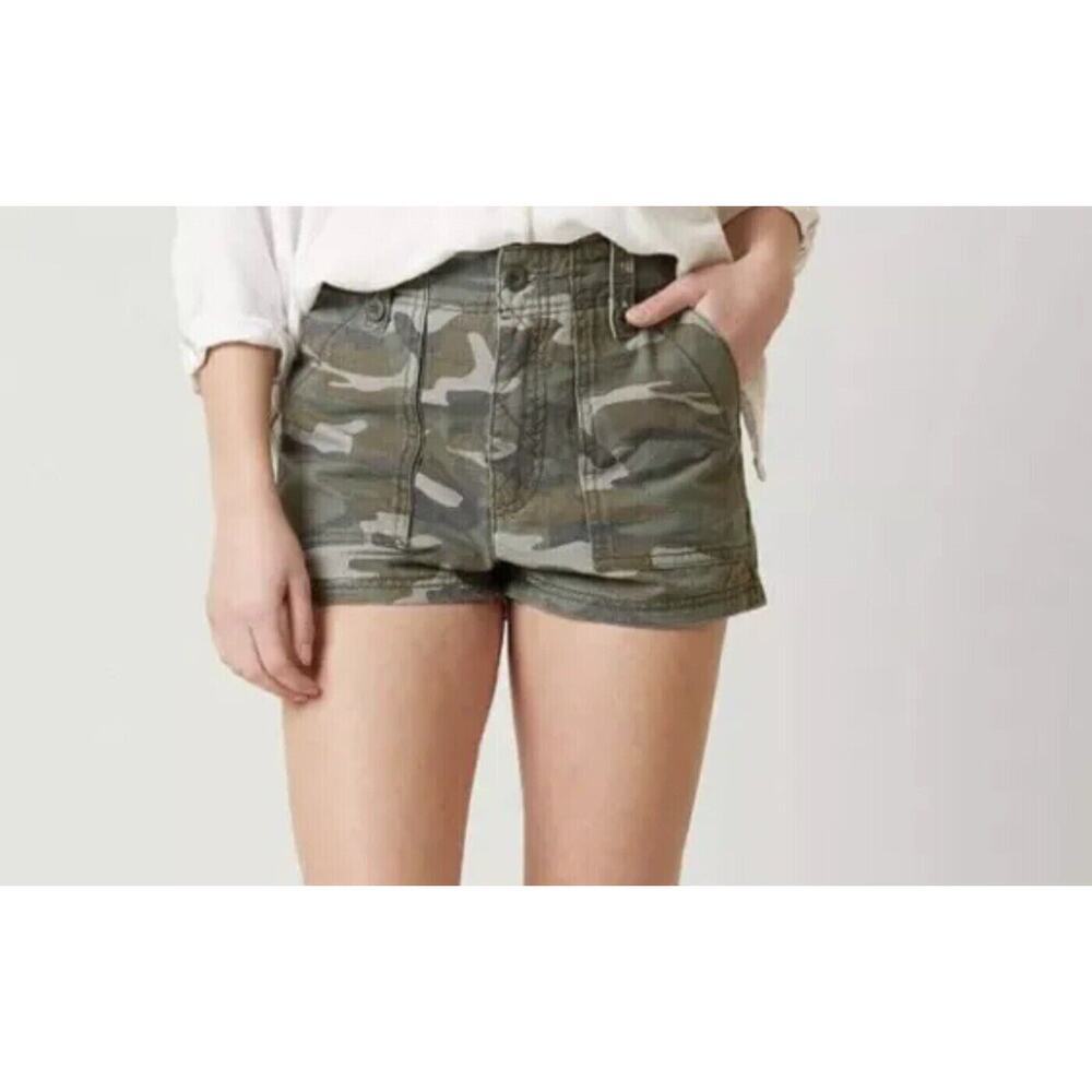 Free People Size 4 Camo Shorts High Rise Camouflage 100% Cotton Army Green